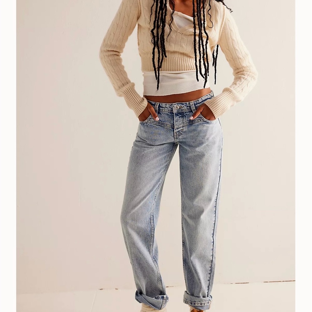Free people low rise jeans. Size 29